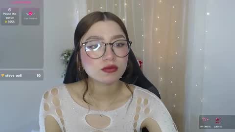 Snapshot of mily_thomson_b chatting on 01/09/25, 05:43 Mily online show from 01/09/25, 05:43