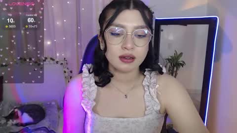 Mily online show from 11/02/25, 06:43