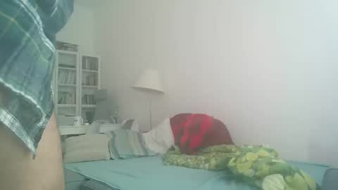 Snapshot of milymen26 chatting on 01/18/26, 07:56 Milymen26 Polish man master fereskik straight mature online show from 01/18/26, 07:56