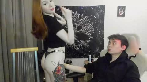 Snapshot of milymi_ chatting on 01/12/25, 07:10 Milena and Jasper online show from 01/12/25, 07:10