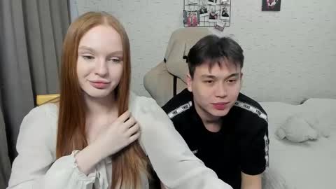 Snapshot of milymi_ chatting on 02/16/25, 06:43 Milena and Jasper online show from 02/16/25, 06:43