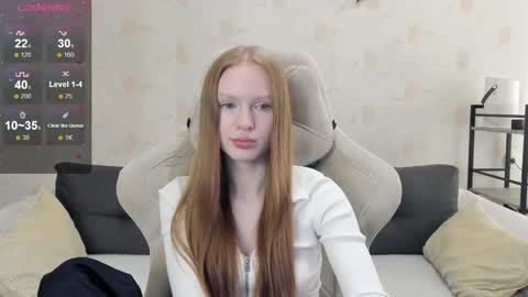 Snapshot of milymi_ chatting on 10/18/25, 06:26 Milena and Jasper online show from 10/18/25, 06:26