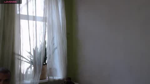 mimi_la online show from 10/08/25, 12:25