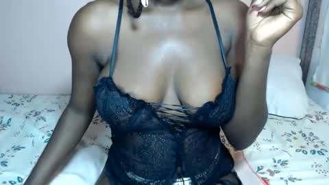 Snapshot of mimiebony chatting on 06/05/26, 06:42 mimiebony online show from 06/05/26, 06:42