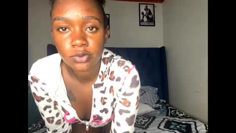 Snapshot of mimikampala chatting on 11/10/25, 07:40 Mimi online show from 11/10/25, 07:40