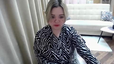 mimimishel_69 online show from 02/21/25, 02:39