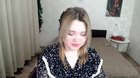 mimimishel_69 online show from 03/05/25, 12:27