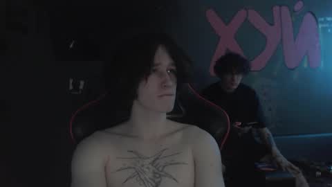 Snapshot of min1pekka chatting on 11/06/25, 10:54 Max online show from 11/06/25, 10:54