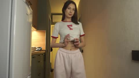 Mira online show from 03/25/26, 08:53