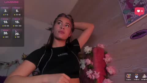 Snapshot of minami_nakamura chatting on 10/06/25, 10:29 minami_nakamura online show from 10/06/25, 10:29
