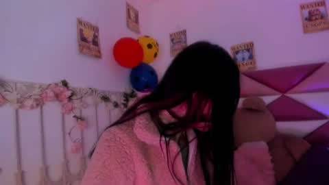 Snapshot of minami_nakamura chatting on 07/14/26, 05:23 minami_nakamura online show from 07/14/26, 05:23