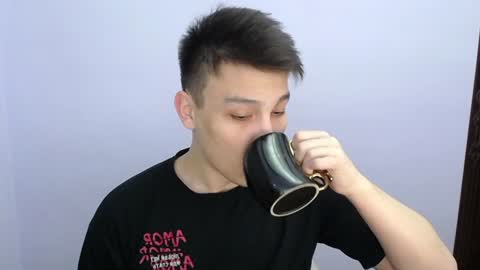 MINATO online show from 12/18/24, 11:02