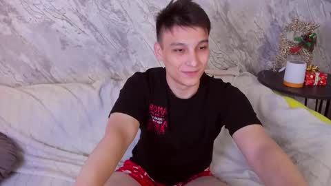 Snapshot of minato_kono chatting on 01/12/25, 04:40 minato_kono online show from 01/12/25, 04:40