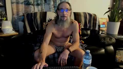 mindphuk online show from 01/19/25, 01:43