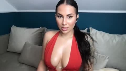 Mindy online show from 10/31/25, 05:36