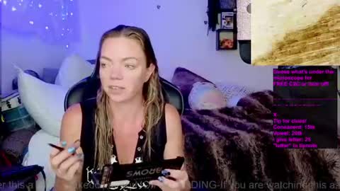 Snapshot of mindymars chatting on 07/13/26, 07:38 Mindy Mars online show from 07/13/26, 07:38