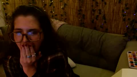 Mindy online show from 12/04/25, 10:13