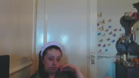 Snapshot of mindyourbusiness123 chatting on 05/04/26, 12:45 please subscribe to my fansly please no video or photos must be recorded or re sold online show from 05/04/26, 12:45