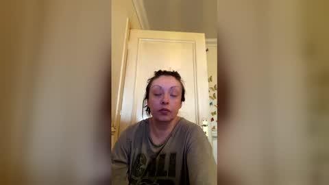 Snapshot of mindyourbusiness123 chatting on 05/08/26, 11:48 please subscribe to my fansly please no video or photos must be recorded or re sold online show from 05/08/26, 11:48