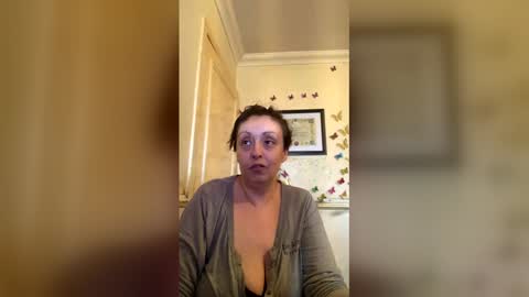 Snapshot of mindyourbusiness123 chatting on 05/11/26, 12:22 please subscribe to my fansly please no video or photos must be recorded or re sold online show from 05/11/26, 12:22