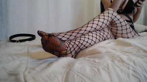 Snapshot of mindyourmanners_ chatting on 10/12/25, 03:05 mindyourmanners_ online show from 10/12/25, 03:05