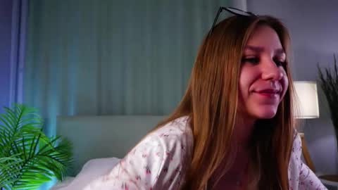 Mary online show from 02/01/26, 01:26