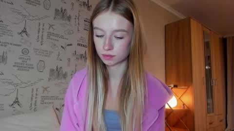 Amelia online show from 10/14/25, 10:32