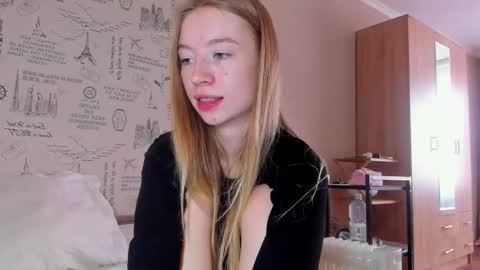 Amelia online show from 10/17/25, 08:50
