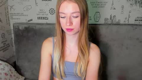 Snapshot of minidiva_ chatting on 11/27/25, 09:17 Amelia online show from 11/27/25, 09:17