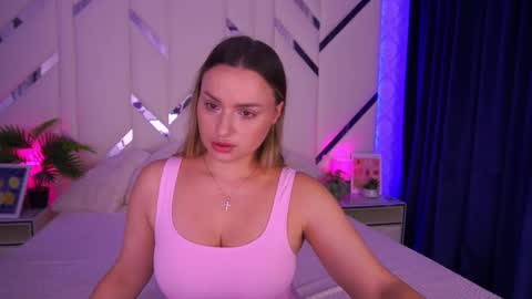 minifox_ online show from 10/14/25, 07:20