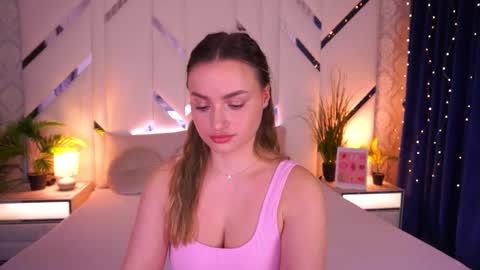 minifox_ online show from 02/13/26, 08:54