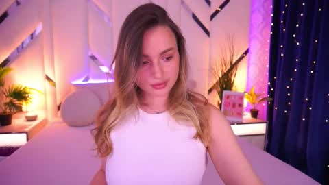 minifox_ online show from 02/23/26, 08:22