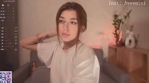 Snapshot of minirini chatting on 11/03/25, 03:24 Rina online show from 11/03/25, 03:24