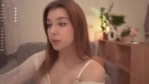 Snapshot of minirini chatting on 11/27/25, 04:42 Rina online show from 11/27/25, 04:42