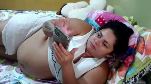Snapshot of minnie_bbw69 chatting on 07/01/26, 12:01 Andrea online show from 07/01/26, 12:01