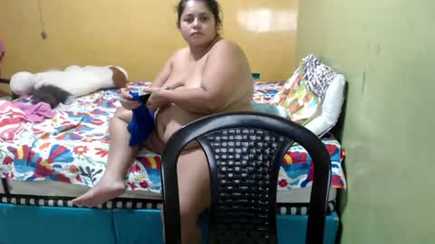 Snapshot of minnie_bbw69 chatting on 07/21/26, 02:36 Andrea online show from 07/21/26, 02:36