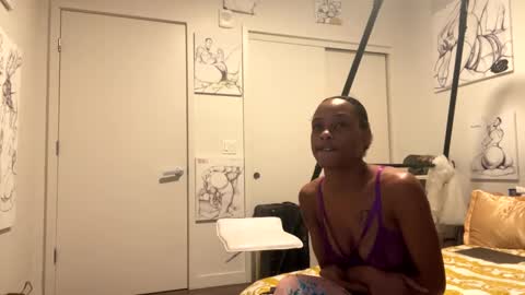 minniehunney online show from 01/13/25, 10:36