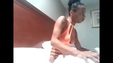 minniehunney online show from 01/24/25, 10:11