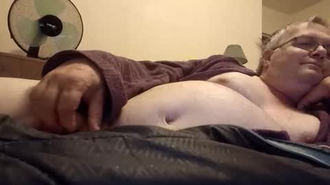 Snapshot of minos60200 chatting on 10/19/25, 07:03 Stephano online show from 10/19/25, 07:03