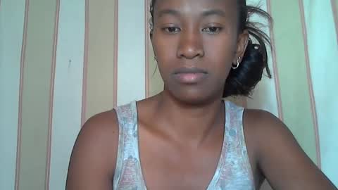 minouch211907 online show from 02/10/25, 02:16