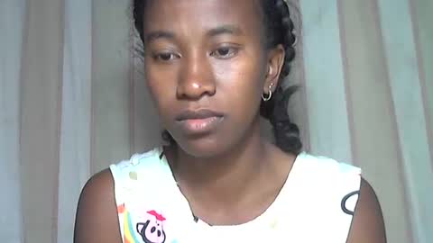 minouch211907 online show from 11/12/25, 02:45