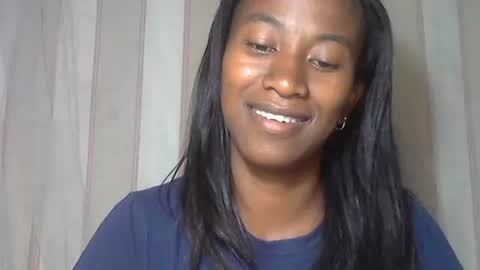 minouch211907 online show from 12/01/25, 02:27