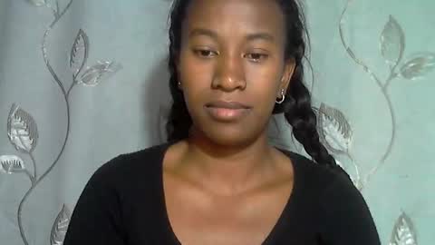 minouch211907 online show from 03/28/26, 02:44