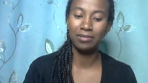 minouch211907 online show from 04/21/26, 04:01