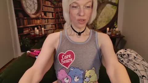 Snapshot of minxtessarae chatting on 06/20/26, 03:15 Tessa Rae online show from 06/20/26, 03:15