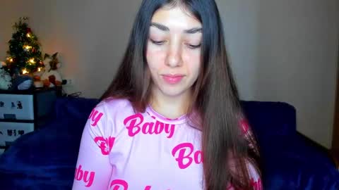Snapshot of mira_bloempje chatting on 02/09/25, 05:43 Mira online show from 02/09/25, 05:43