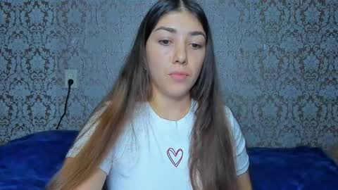 Snapshot of mira_bloempje chatting on 09/15/25, 07:25 Mira online show from 09/15/25, 07:25