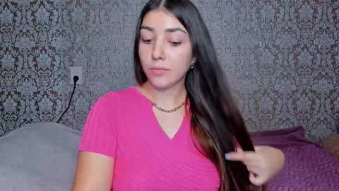 Snapshot of mira_bloempje chatting on 10/18/25, 04:30 Mira online show from 10/18/25, 04:30