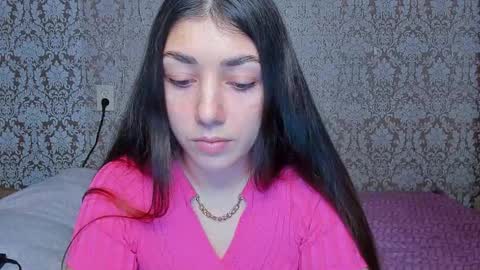Snapshot of mira_bloempje chatting on 11/30/25, 06:56 Mira online show from 11/30/25, 06:56