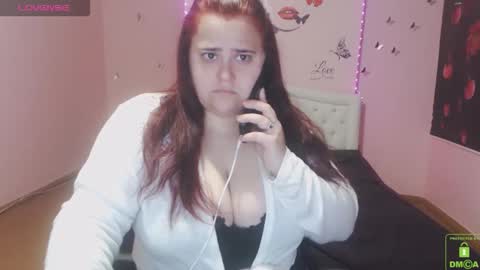 mira_cle_ online show from 05/01/26, 08:08